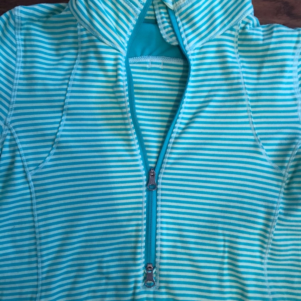 Lululemon pullover jacket - Picture 2 of 4